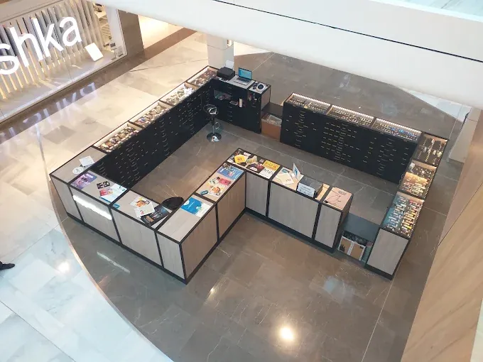 Vitrine du magasin HappeSmoke Rosny-sous-Bois